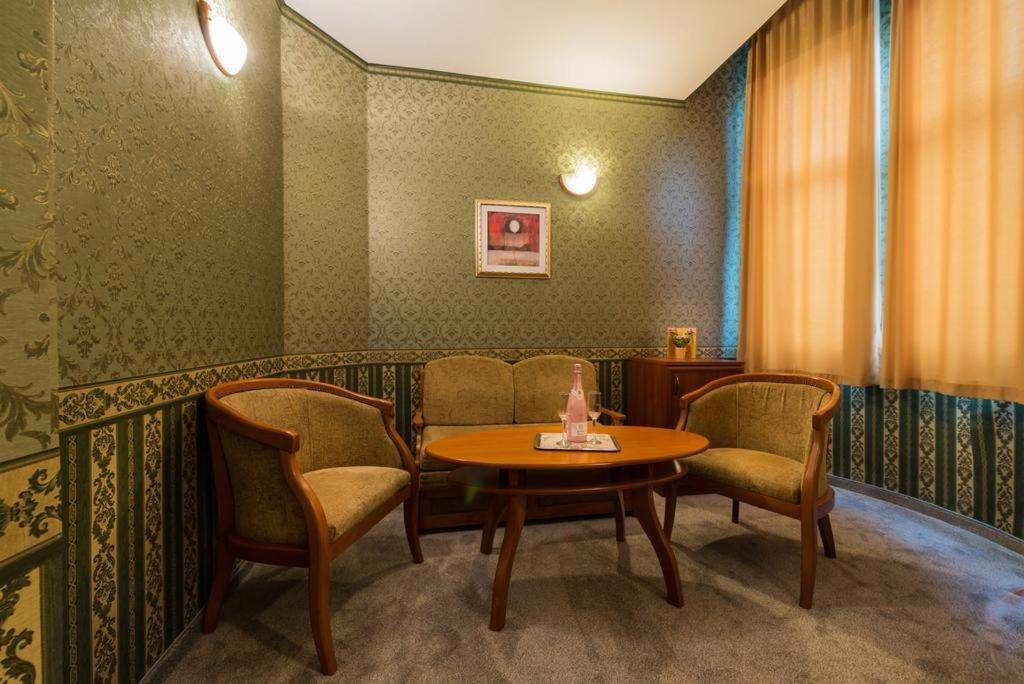 Family Hotel Chiplakoff Burgasz Kültér fotó
